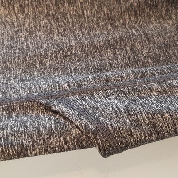 Aerie leggings. Heather Gray Size Medium, Pockets - Picture 5 of 15